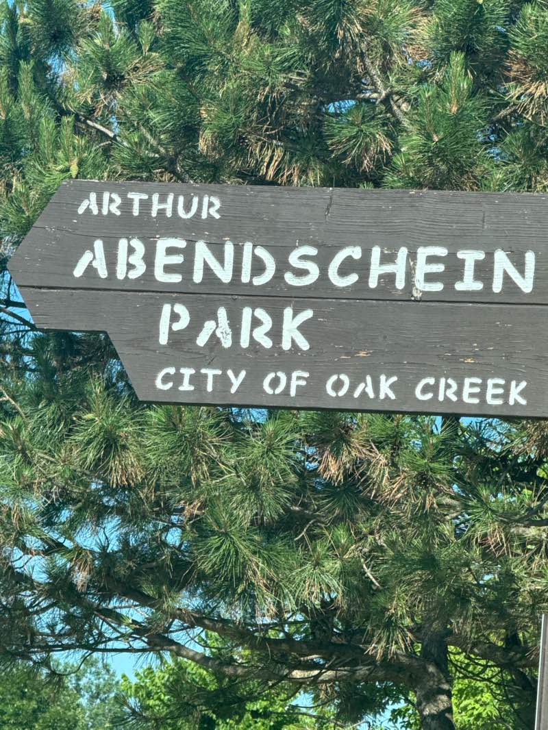 walking near me in Abendschein Community Park in summer