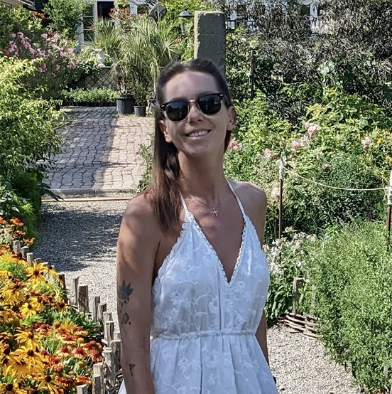 Юля Ломотина profile