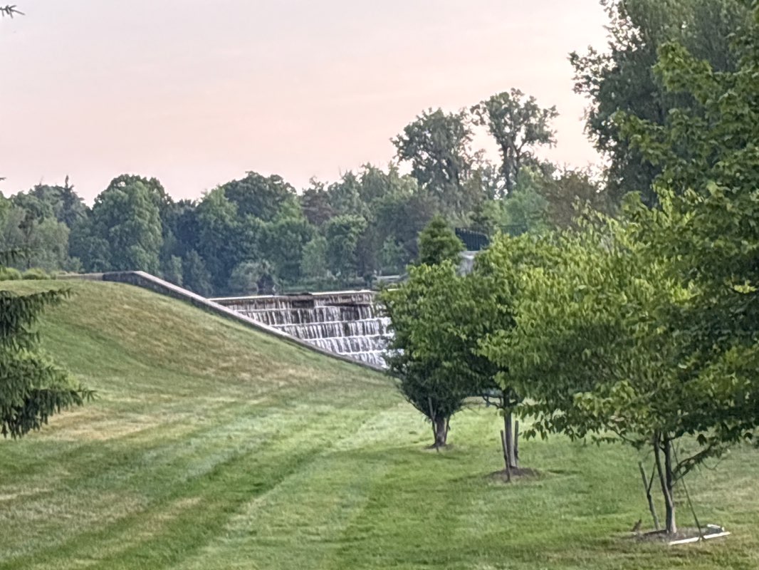 walking near me in Quarton Lake Park in summer