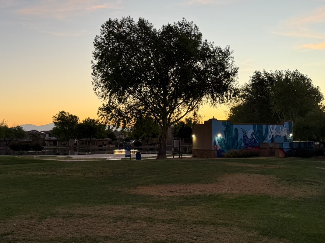 walking near me in Sahuarita Lake Park in spring