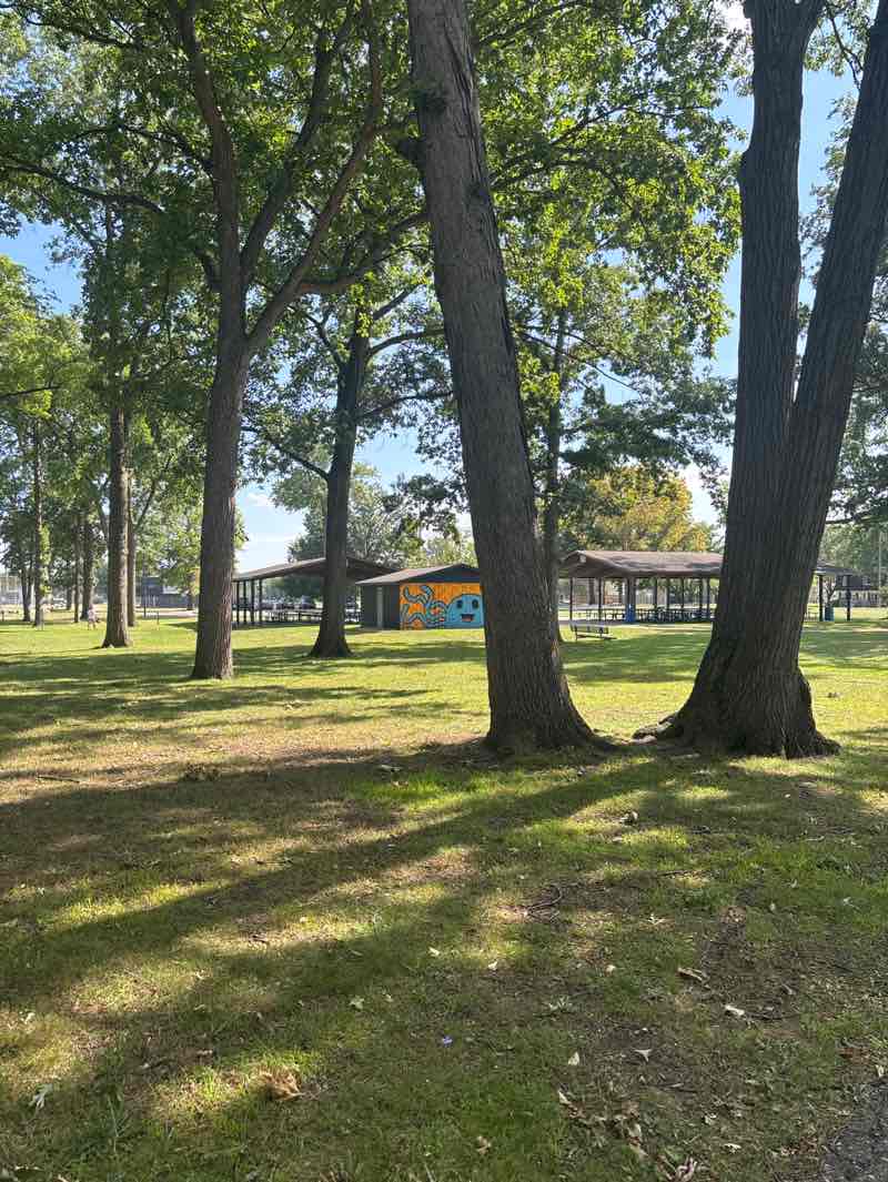 walking near me in Green Acres Park in summer