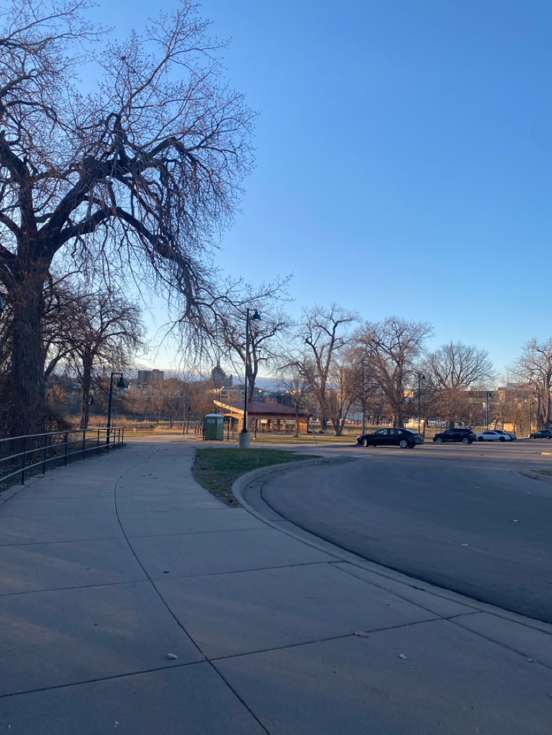 walking near me in Harriet Island Regional Park in spring