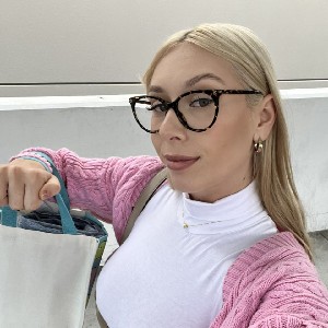 Zoe Wilder