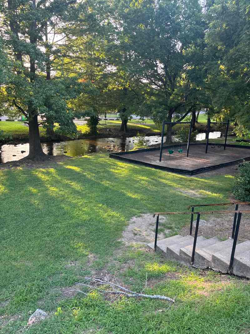 walking near me in Sequoyah Park in summer