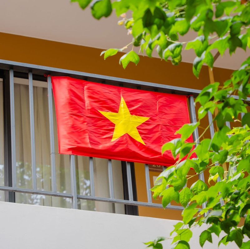 Mac Công profile