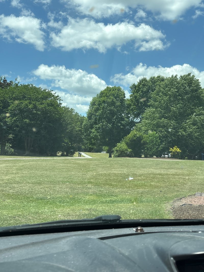 walking near me in Richard Ray Park in summer