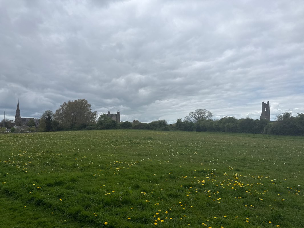 walking near me in Porchfield in spring