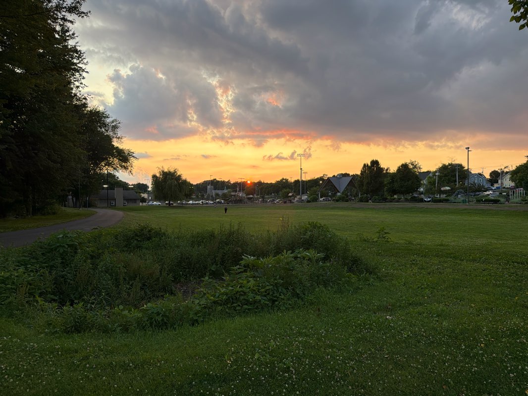 walking near me in Charter Oak Park in summer