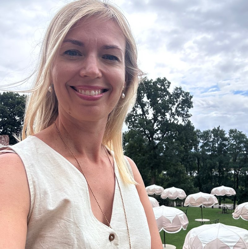 Justina profile