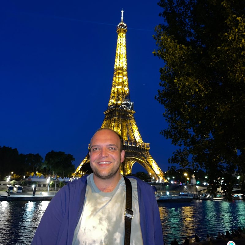 Joshua Putter - Digital Commerce & Marketing profile