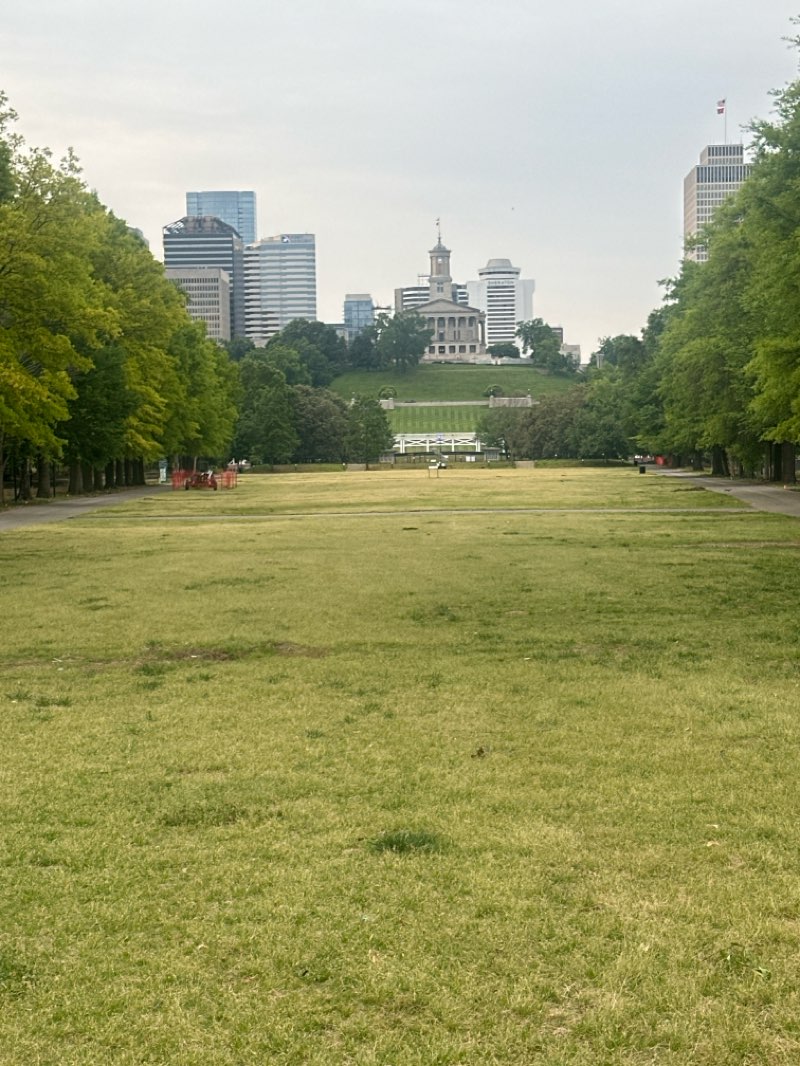 walking near me in Bicentennial Capitol Mall State Park in spring