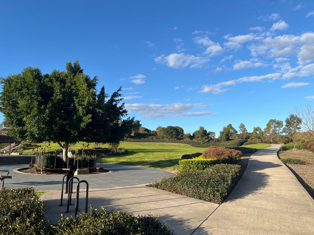 walking near me in Hilltop Park in winter