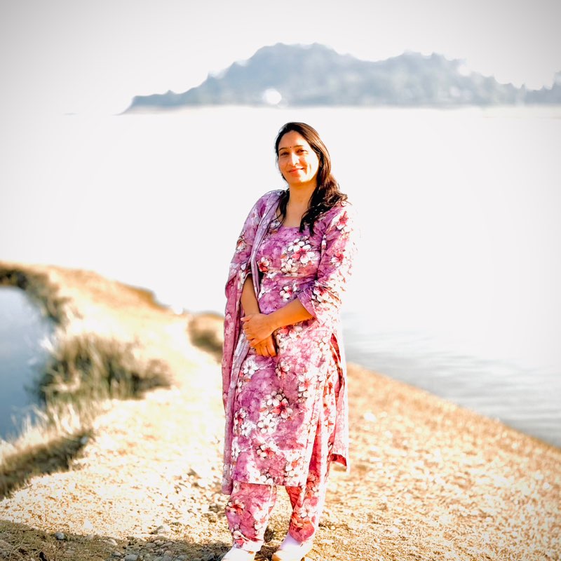 Anjali Bhatia profile