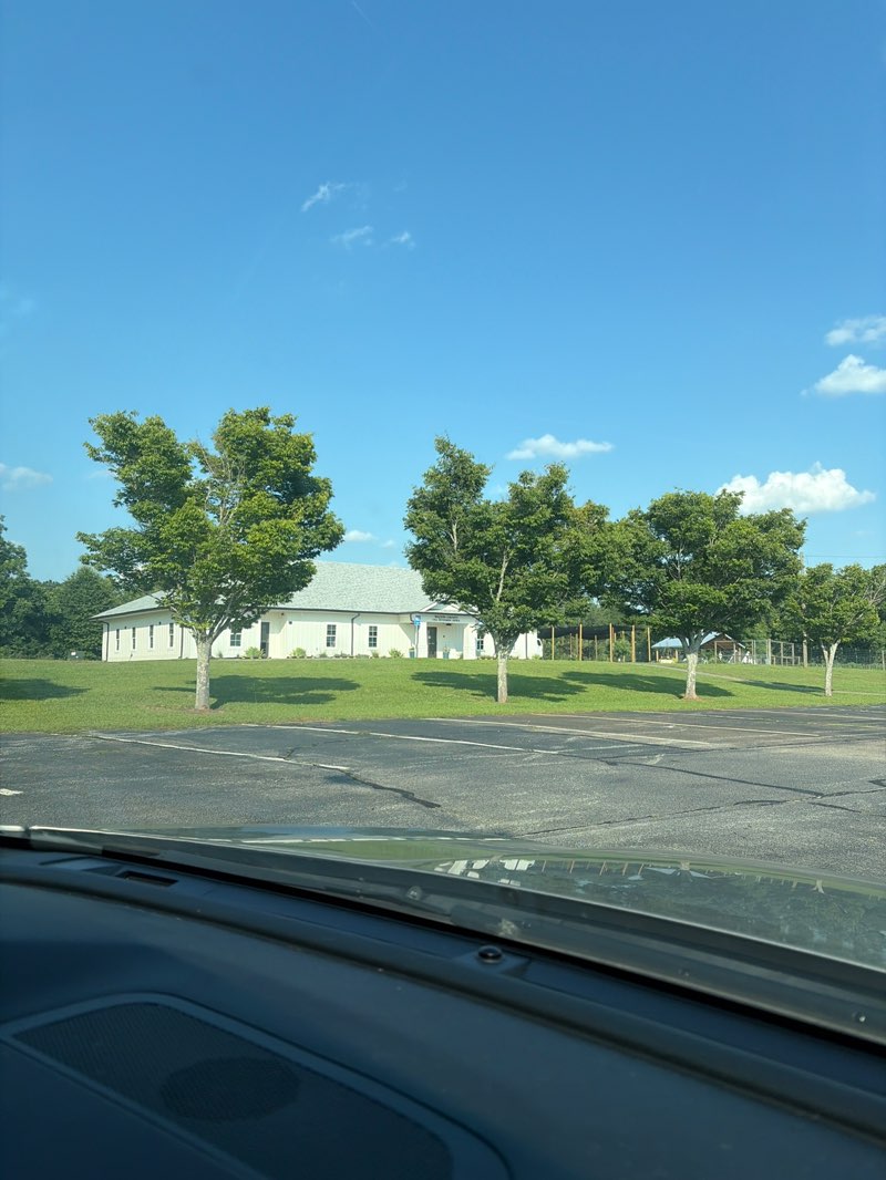walking near me in Criswell Park in summer