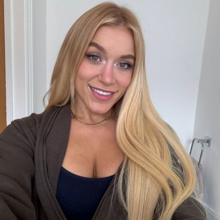 Mia