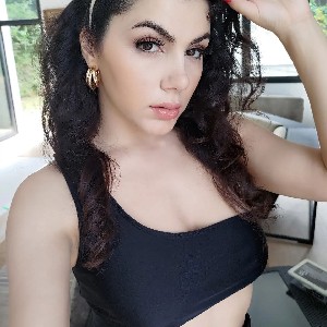 Angelica Rose