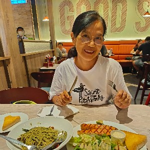 saichon sawiphan profile