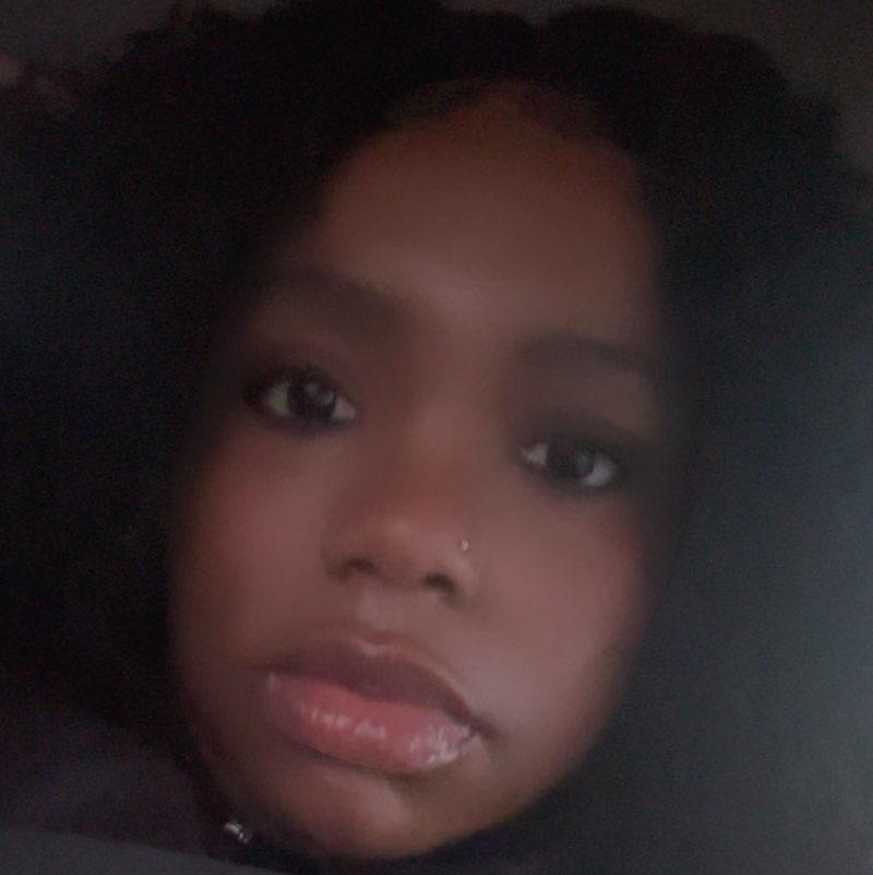 Mia profile