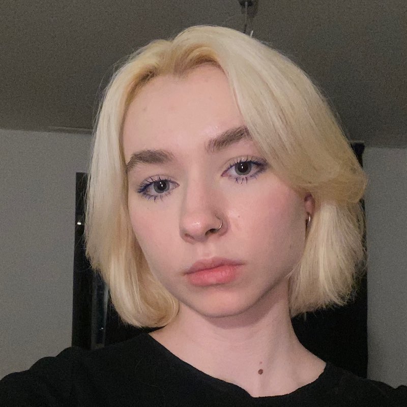 мышка авик🧋 profile