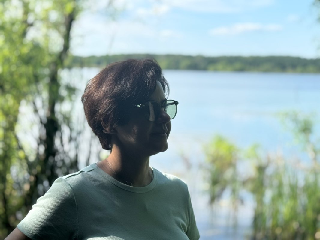 Mozhgan profile