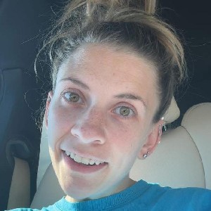 Shellie Holt