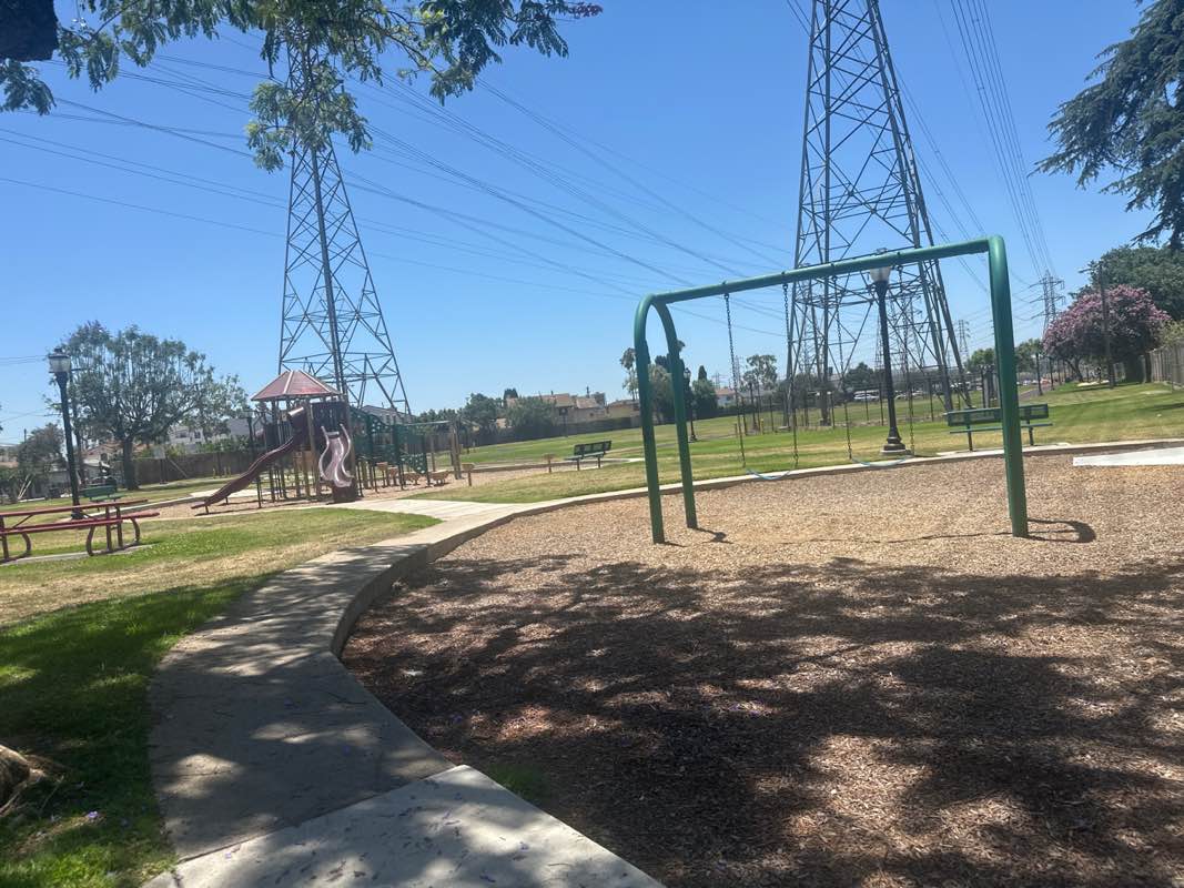 walking near me in Zapopan Park in summer