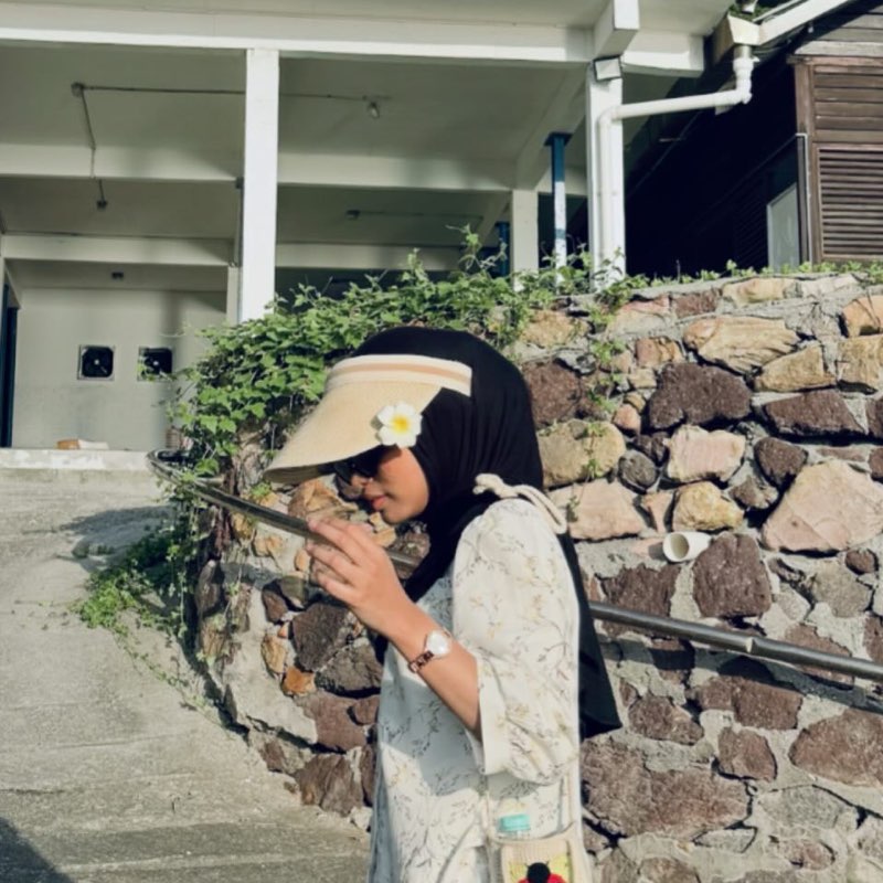Anis Batrisya profile