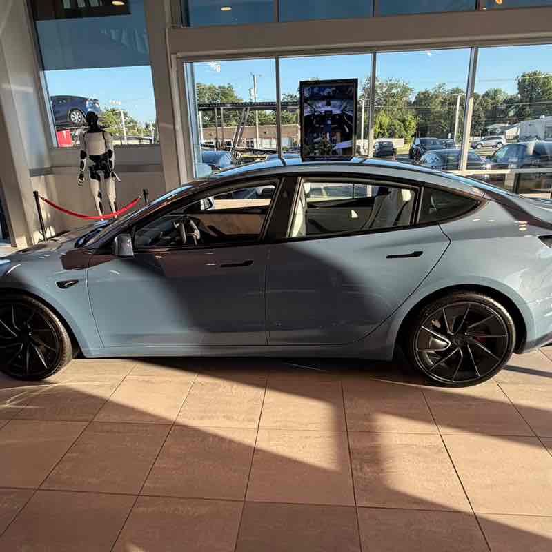 Amis de mfboivin TESLA post image