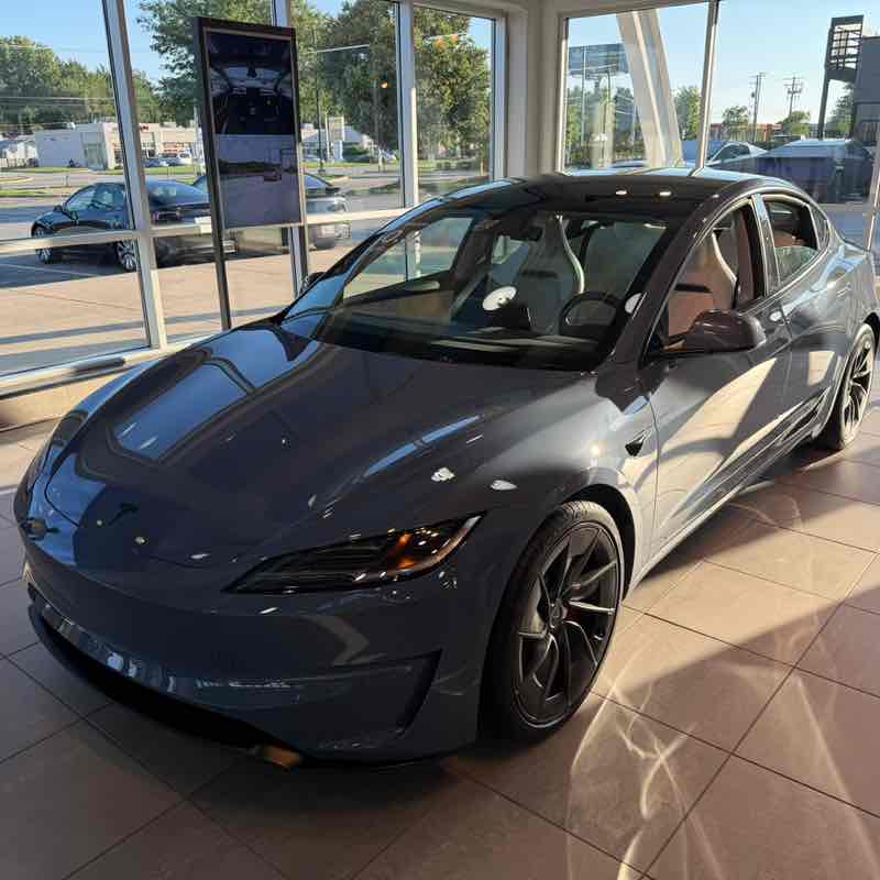 Amis de mfboivin TESLA post image