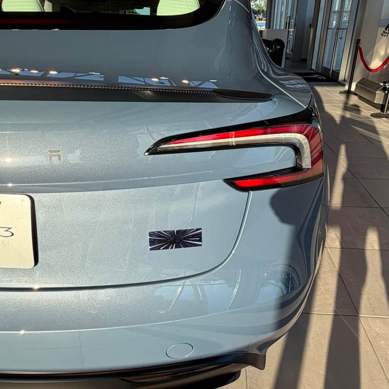 Amis de mfboivin TESLA post image