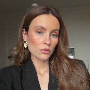 Patricia B Lee profile