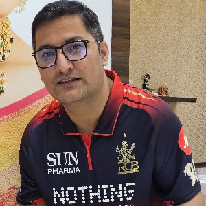 Arun Chauhan profile
