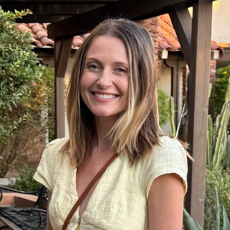 Courtney Nazak profile