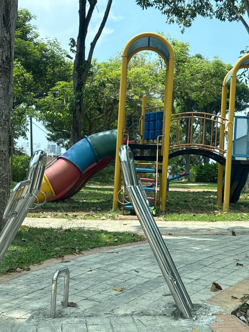 walking near me in Murraya Indah Neighbourhood Park in summer