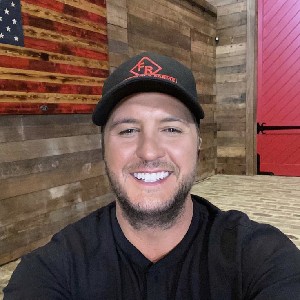 LUKE BRYAN