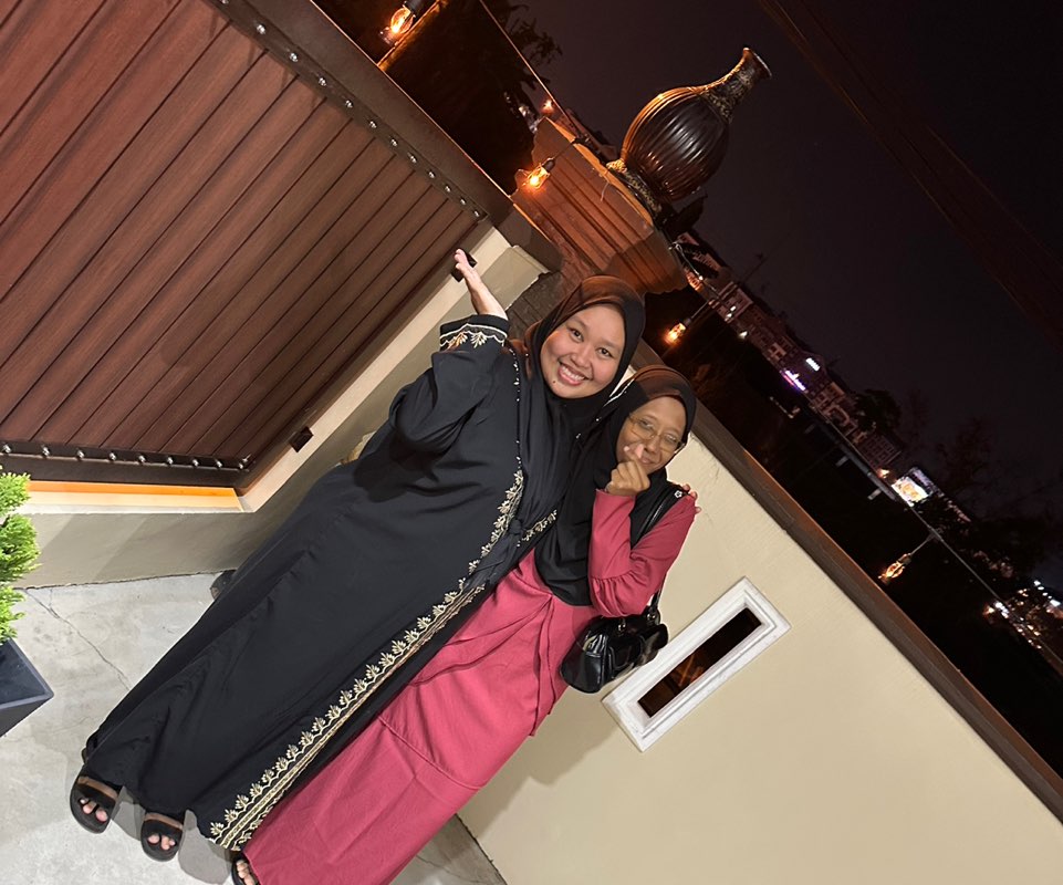 Noor atika profile