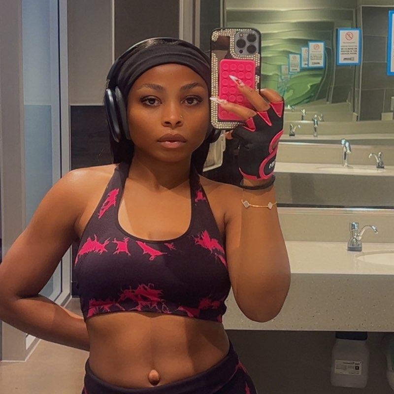 Rosabelle Parks 😜 profile