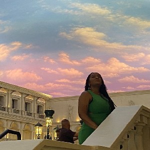 Akia Woodside profile