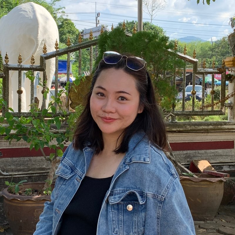 ลัชชา profile