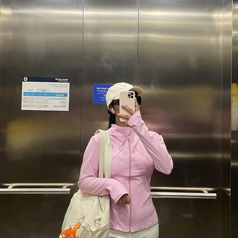 Dheanisa profile