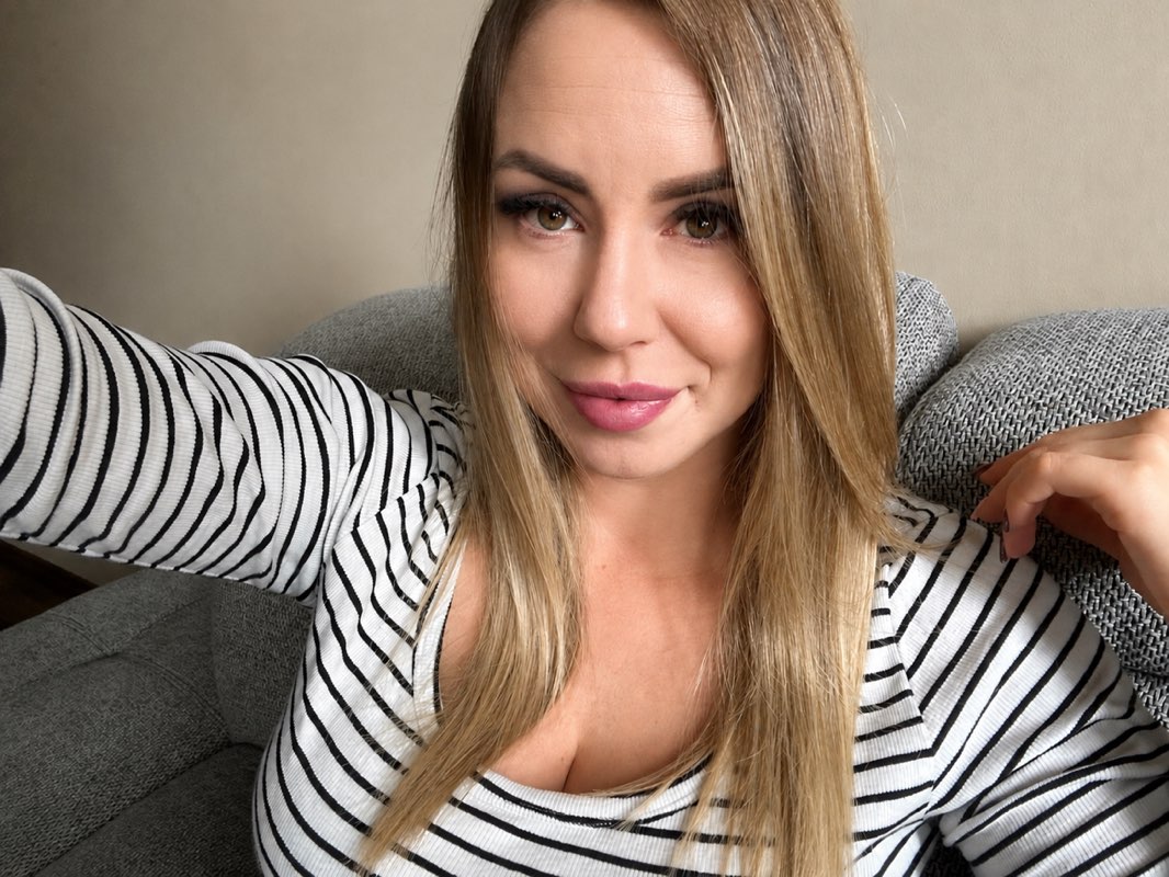 Paula profile