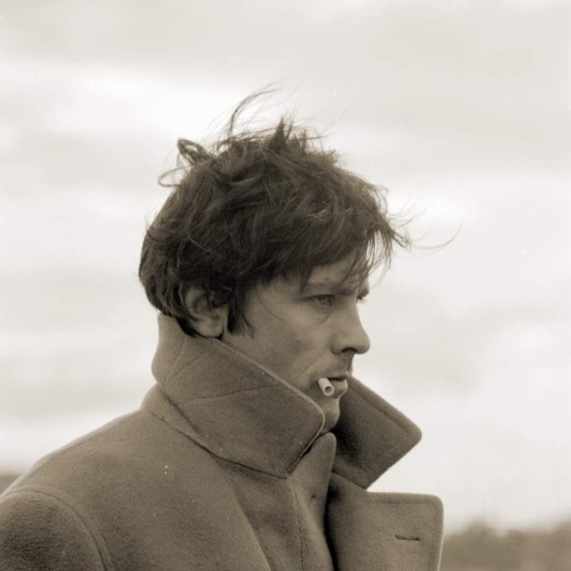 s profile