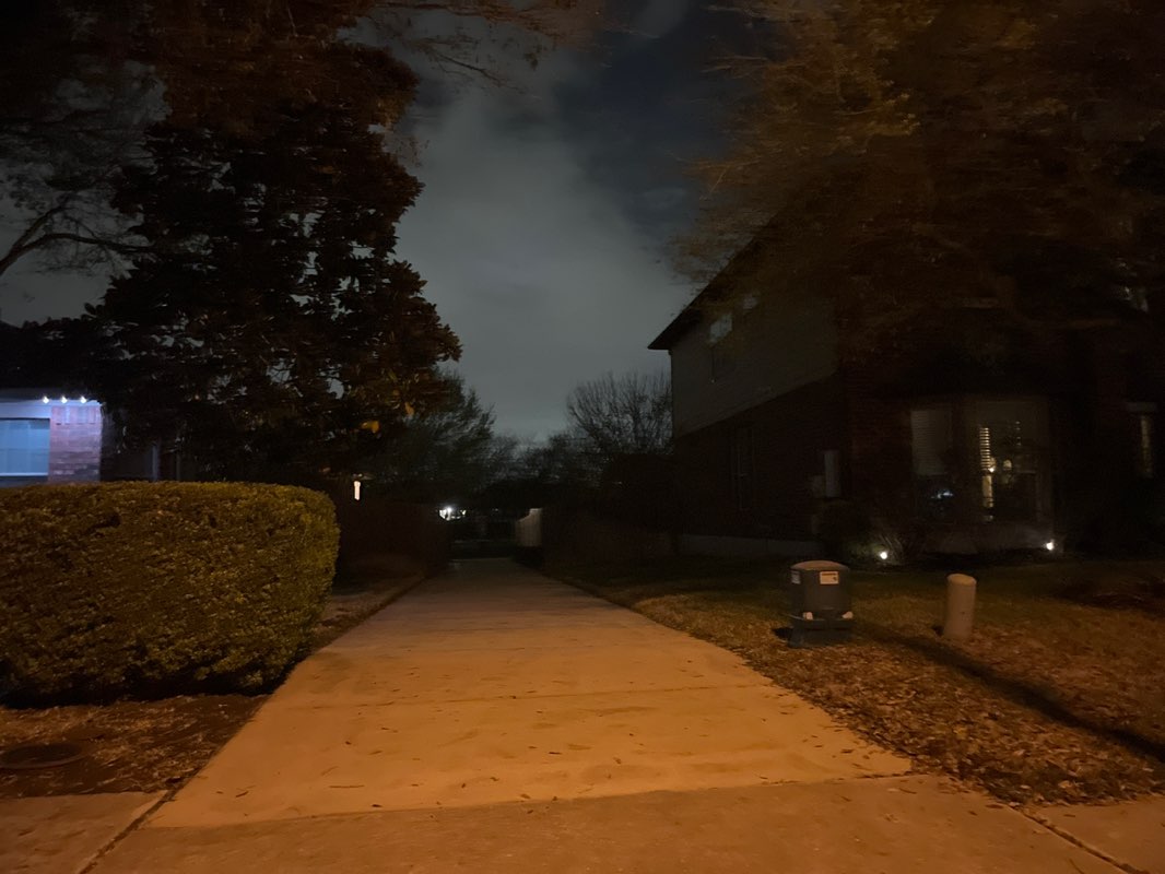 walking near me in Stone Hill Park in spring