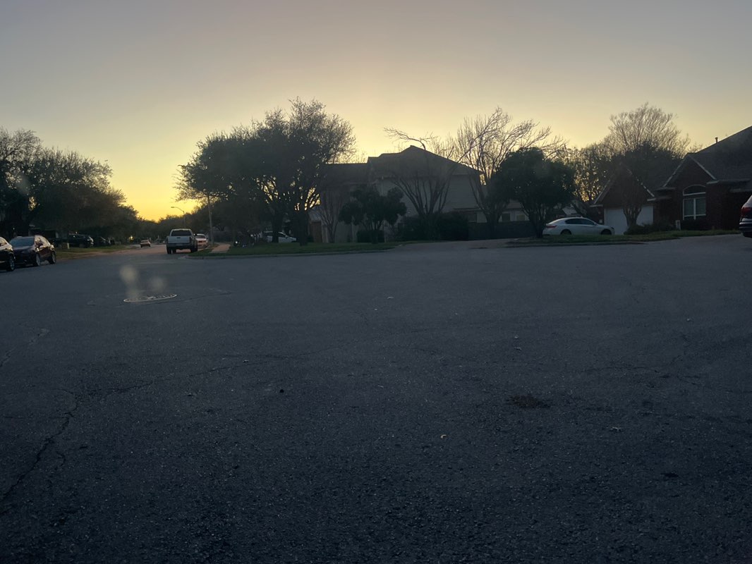 walking near me in Springbrook Glen Community Park in spring