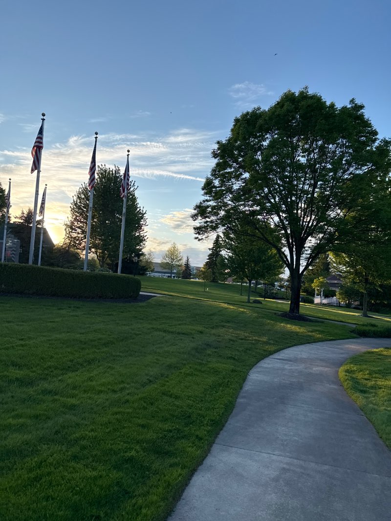 walking near me in Veterans Memorial Park in spring
