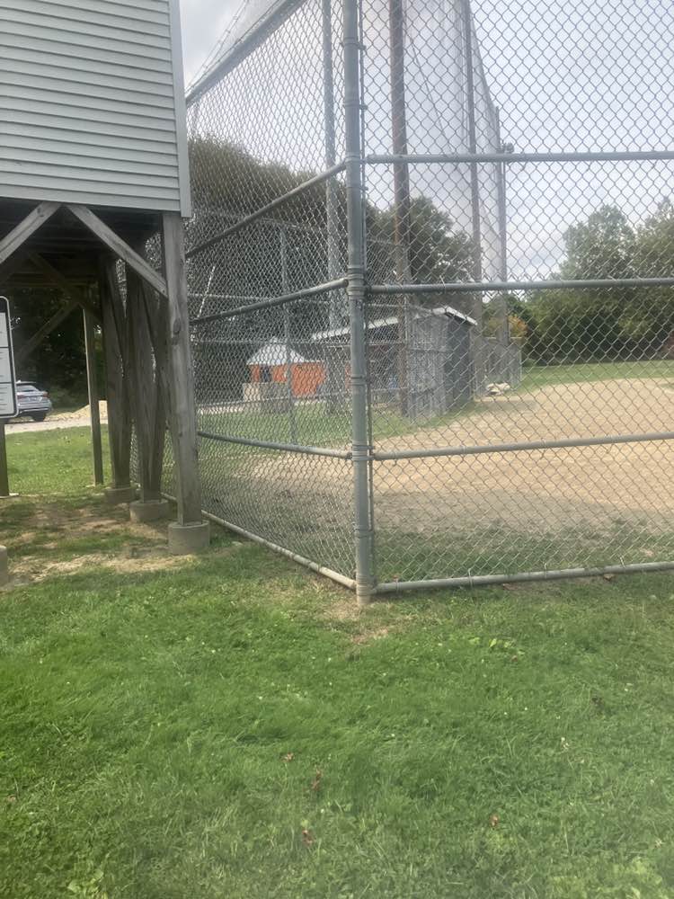 walking near me in Stevens Howe Park in autumn
