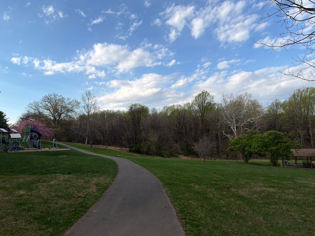 walking near me in Damascus Recreational Park in spring