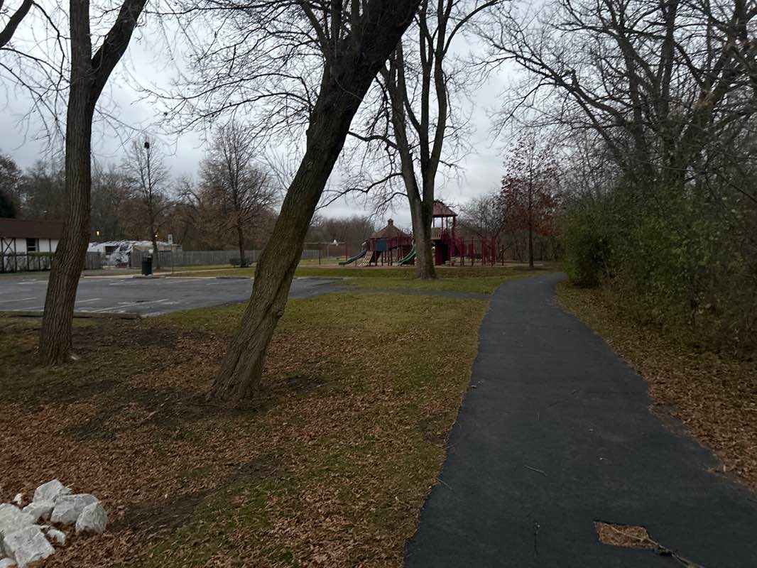 walking near me in Oak Ridge Marsh Nature Park in autumn