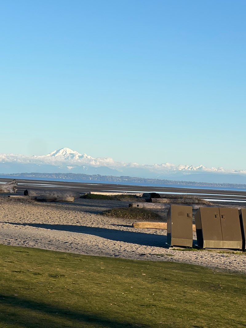 walking near me in Boundary Bay Regional Park in winter