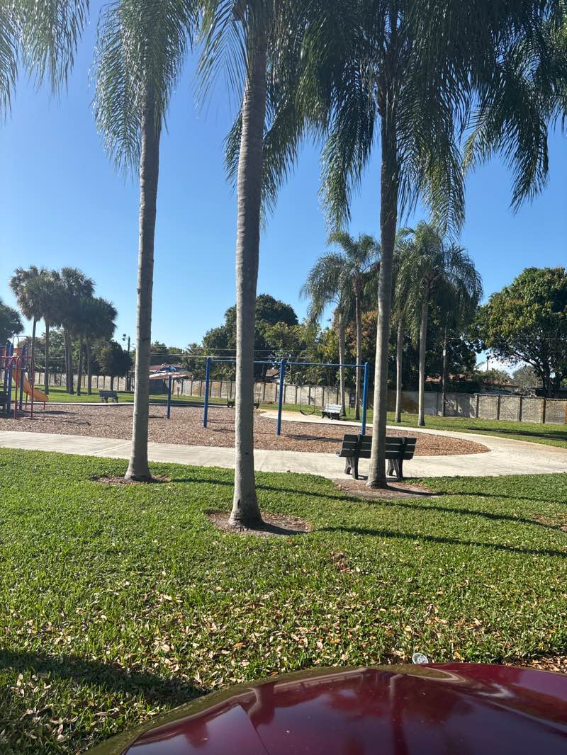 walking near me in Melrose Park in spring